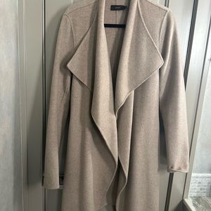 Joseph coat with pockets and tie